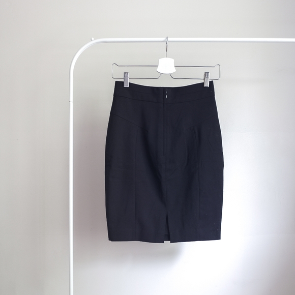 📌BOGO H&M Black Pencil Skirt - Picture 2 of 2